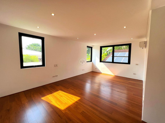 A Luxurious Brand New House and Lot for Sale in Capitol Golf Hills Subd