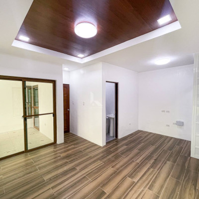 Pleasing Modern Contemporary House and Lot For Sale
