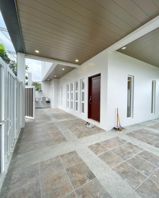Brand New Modern House for Sale in Greenwoods Executive Village