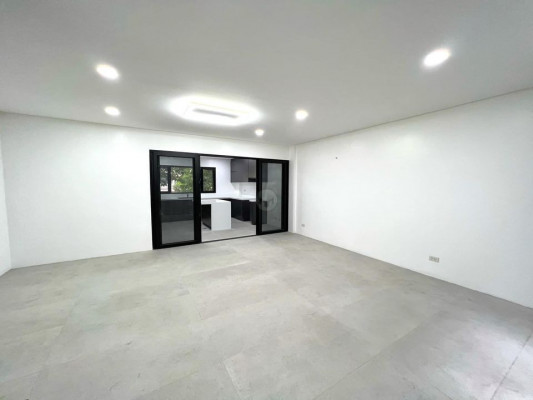 Modern 5BR Townhouse in UP Village, Quezon City