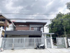 MASSIVE AND SPACIOUS HOUSE AND LOT WITH SWIMMING POOL AND HIGH CEILING