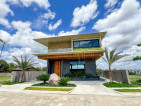 A Luxurious 3-Bedroom House for Sale in Alabang