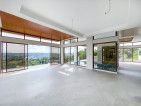 Vast Home with Overlooking Mountain View For Sale