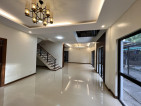 MASSIVE AND SPACIOUS HOUSE AND LOT WITH SWIMMING POOL AND HIGH CEILING