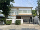 Discover this Bright Pre-Owned House and Lot