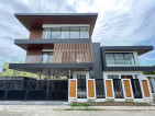 Gorgeous Modern Industrial House and Lot For Sale
