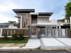 Elegant Modern Contemporary House and Lot in Marcelo Green Village