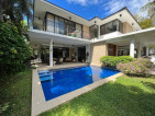 A Grand Family Home for Sale in Ayala Alabang.