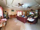 FOR SALE BUNGALOW HOUSE WITH HUGE GARDEN & RESORT TYPE POOL IN ANGELES CITY