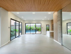 Elegant Modern Contemporary House with Swimming Pool For Sale