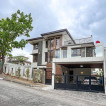 Gorgeous Modern Contemporary Home with Overlooking View For Sale