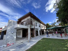 MASSIVE AND SPACIOUS HOUSE AND LOT WITH SWIMMING POOL AND HIGH CEILING