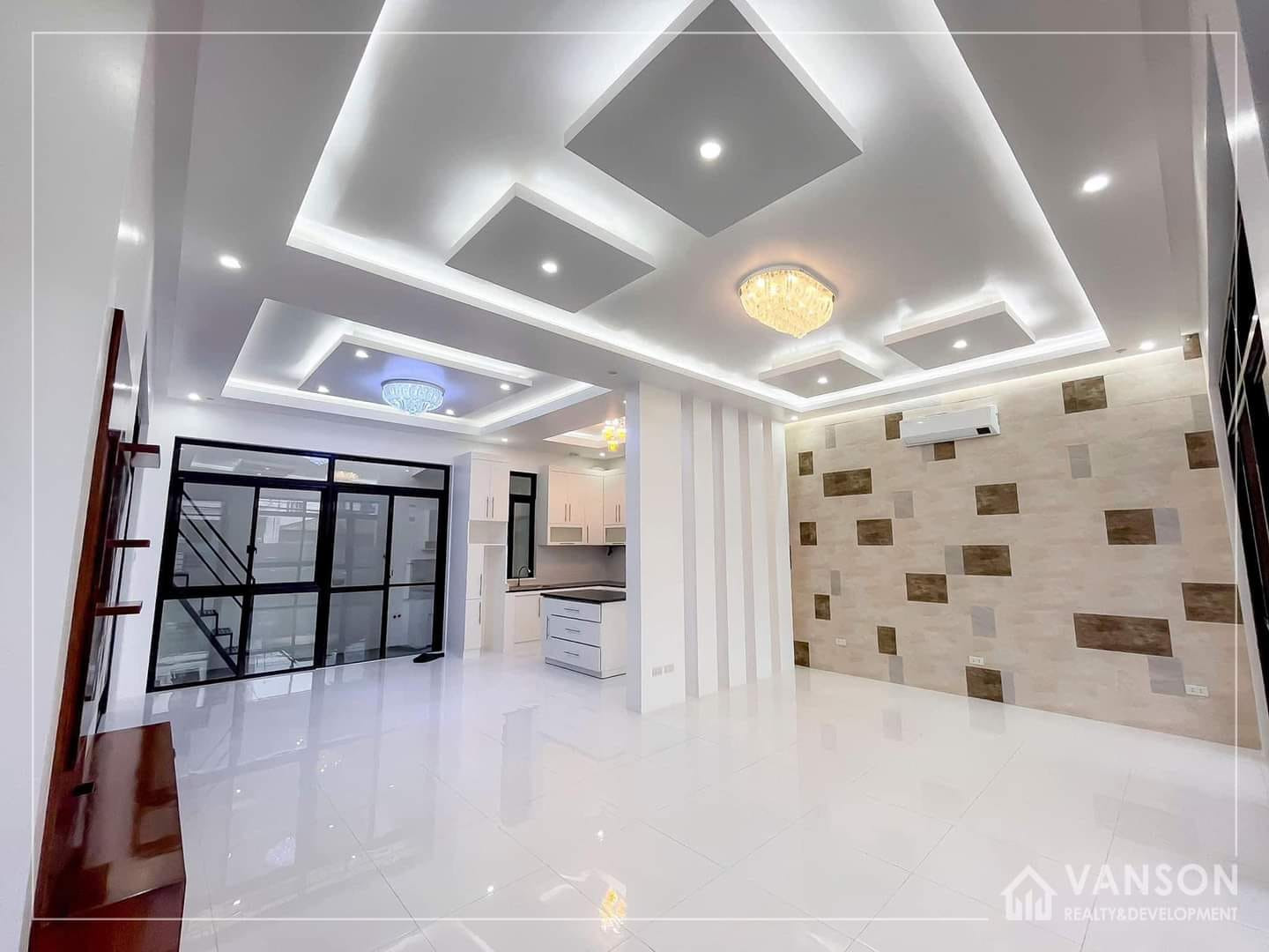 HOUSE AND LOT FOR SALE IN MULTINATIONAL VILLAGE, PARAÑAQUE CITY photo 4