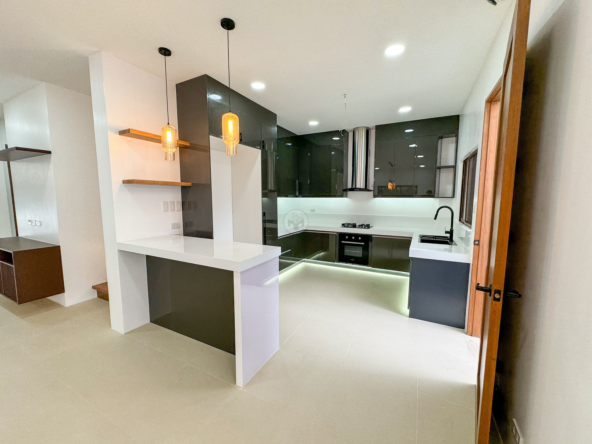 Brand-new 4 Bedroom House for Sale in Greenwoods Village, Pasig photo 3