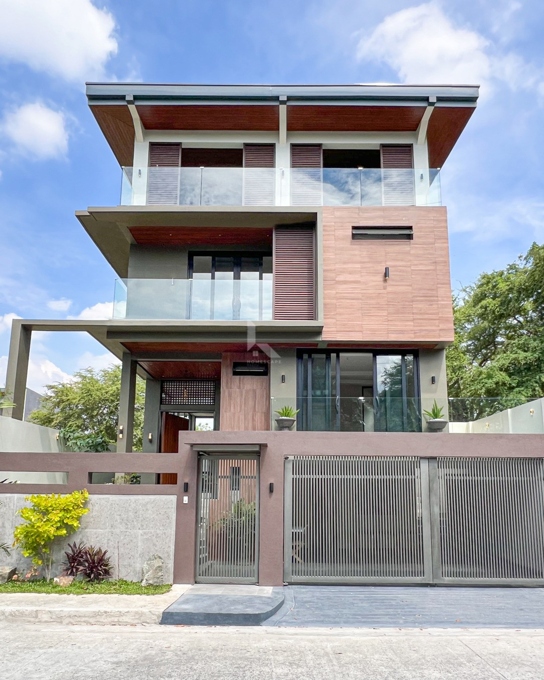 Astonishing Modern Contemporary House and Lot For Sale in Woodridge Heights photo 1