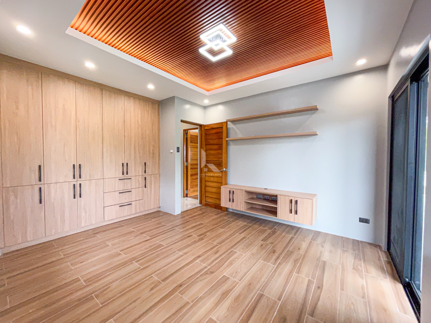 Elegant Brand New Modern Contemporary House and Lot photo 5