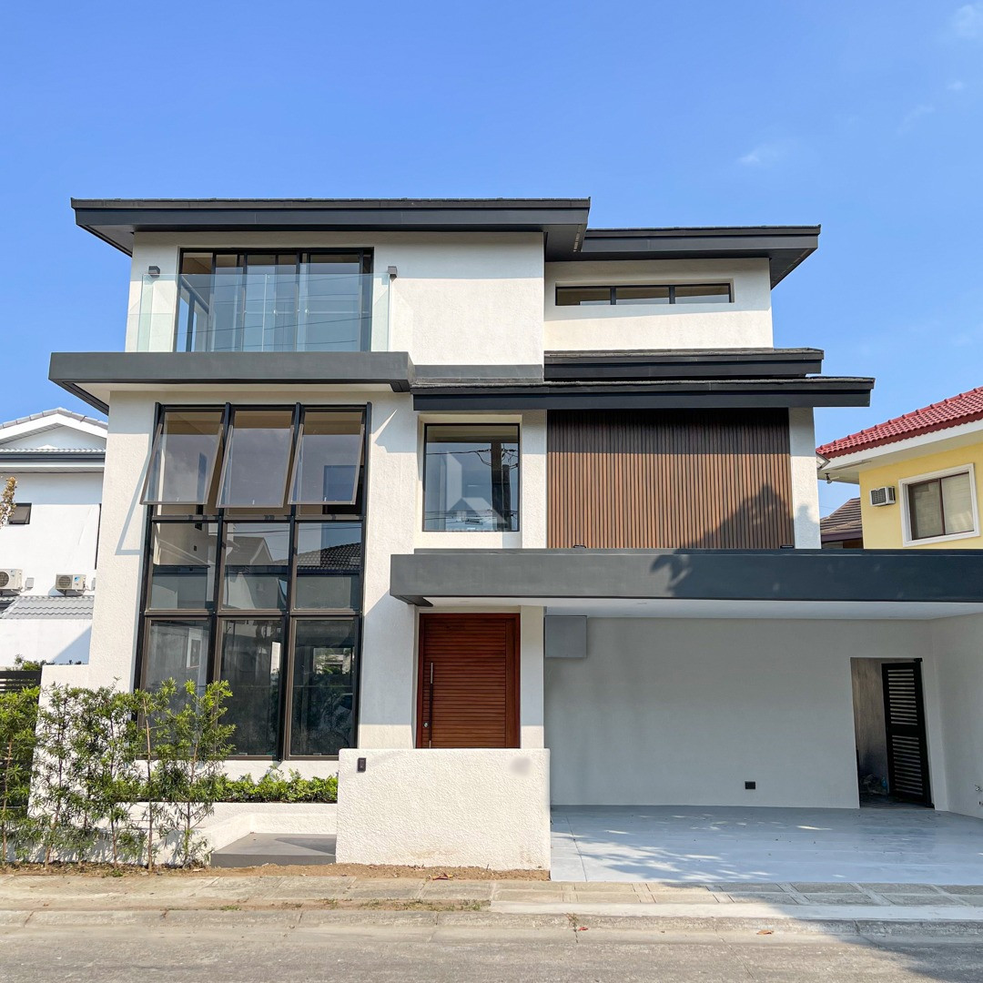 Elegant Modern House and Lot For Sale in Verdana Homes photo 1