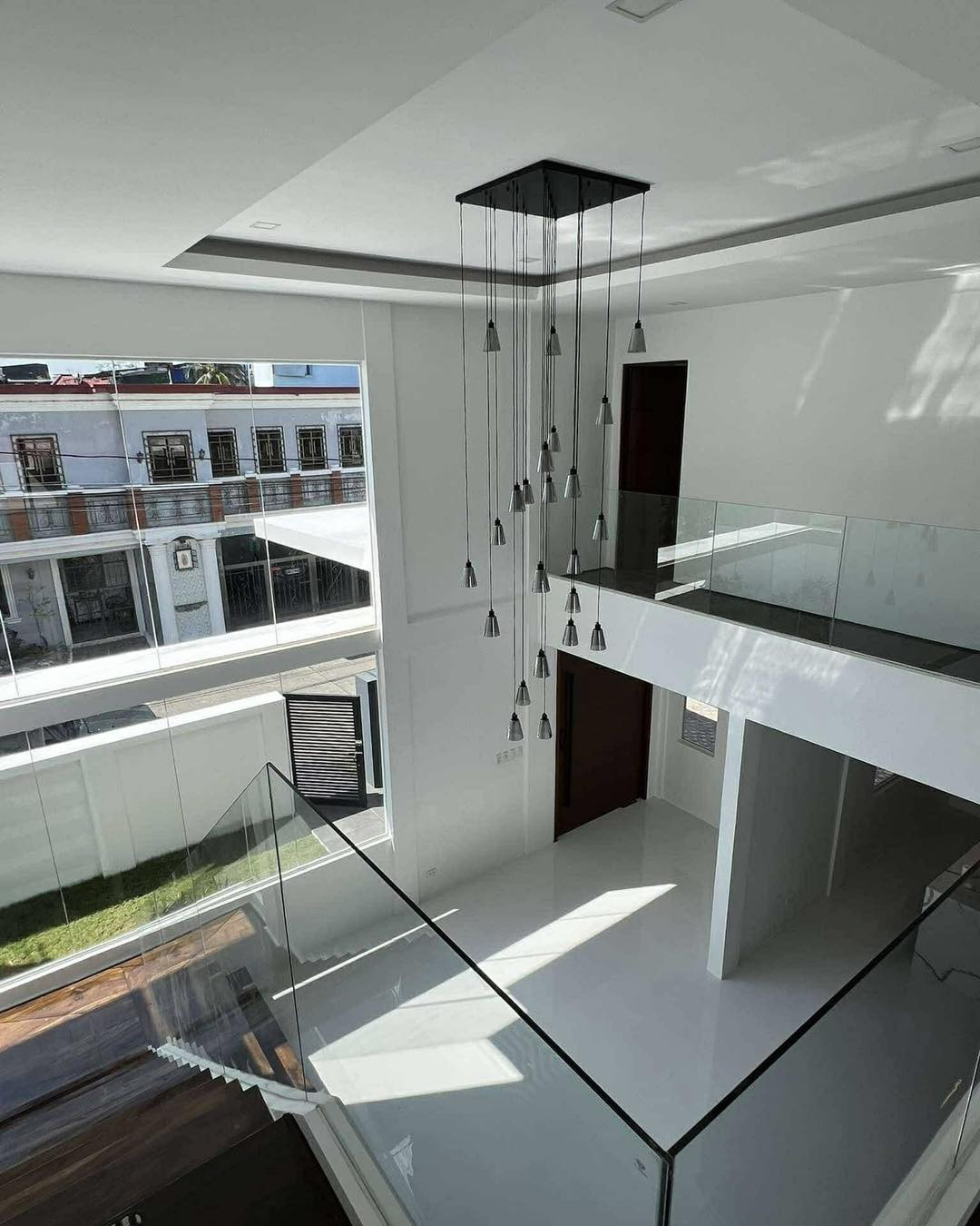 A Striking New 4 Bedroom Modern House and Lot for Sale in BF Homes photo 3
