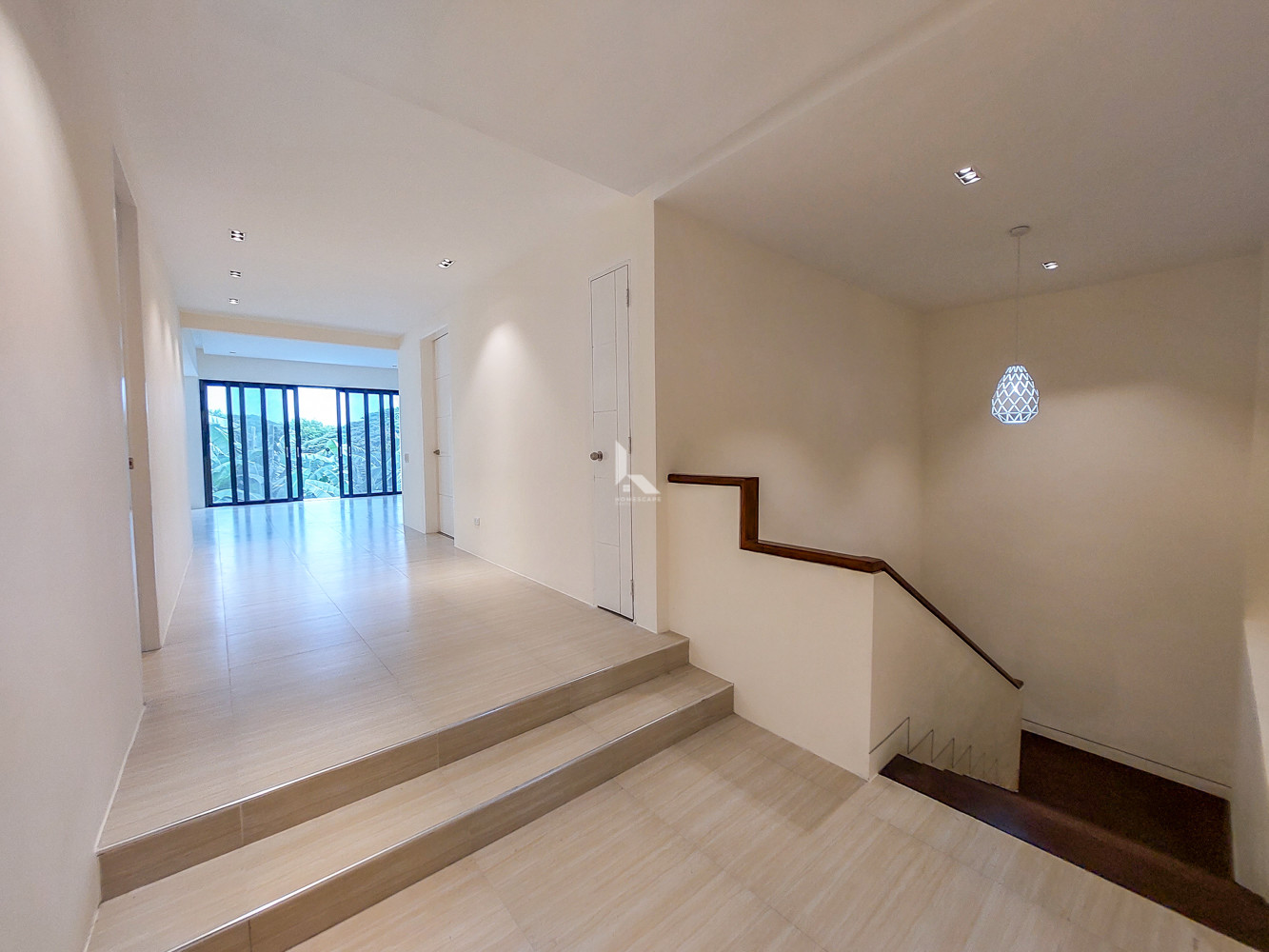 Modern Bungalow House and Lot with Swimming Pool in Ayala Alabang Village photo 5