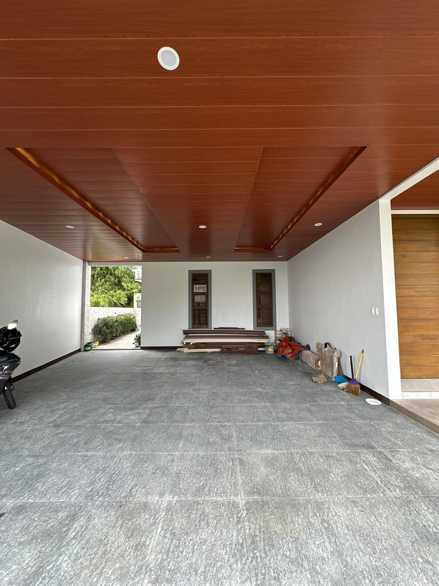 A Magnificent Modern Tropical House and Lot for Sale photo 3