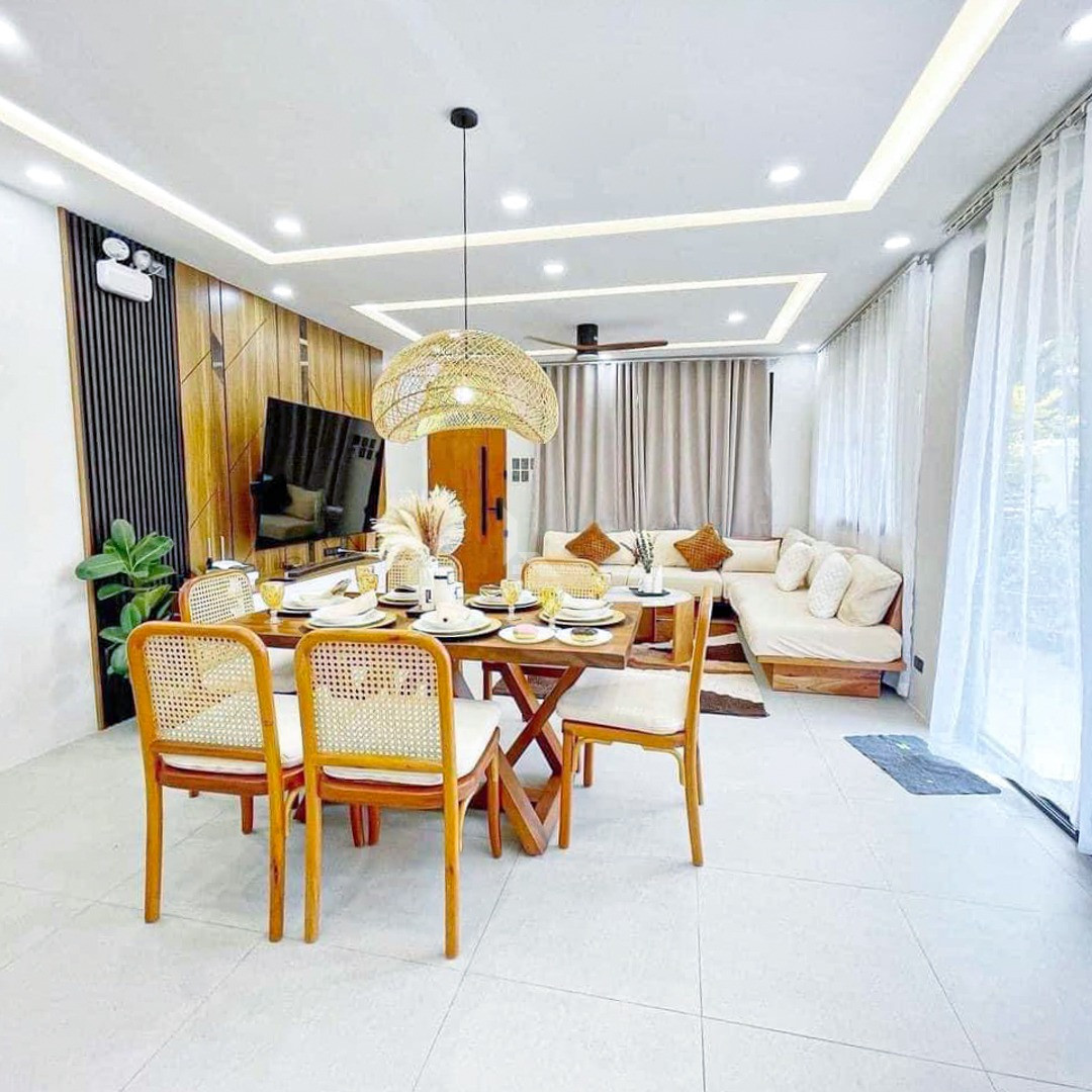 Stylish Modern Tropical House and Lot For Sale photo 4