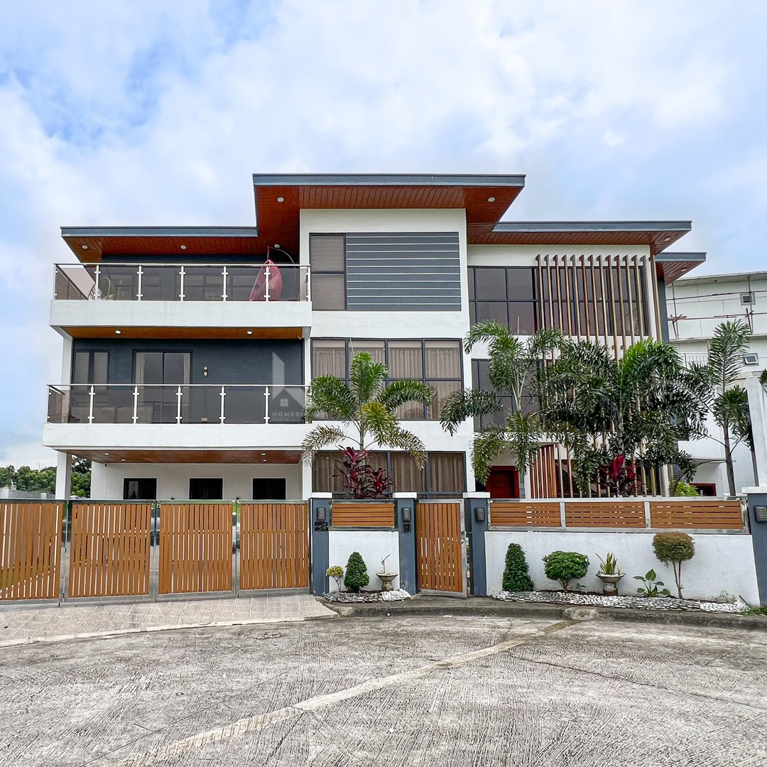 Breathtaking Modern Tropical House and Lot For Sale in Havila Township Taytay photo 1