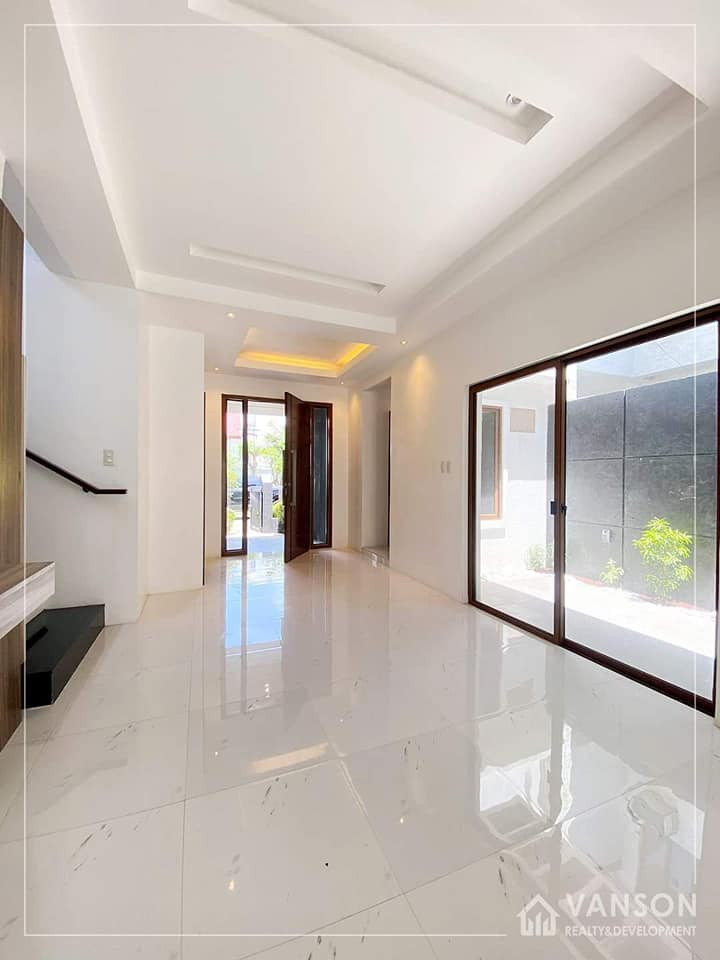 BF HOMES PARAÑAQUE HOUSE AND LOT FOR SALE photo 3