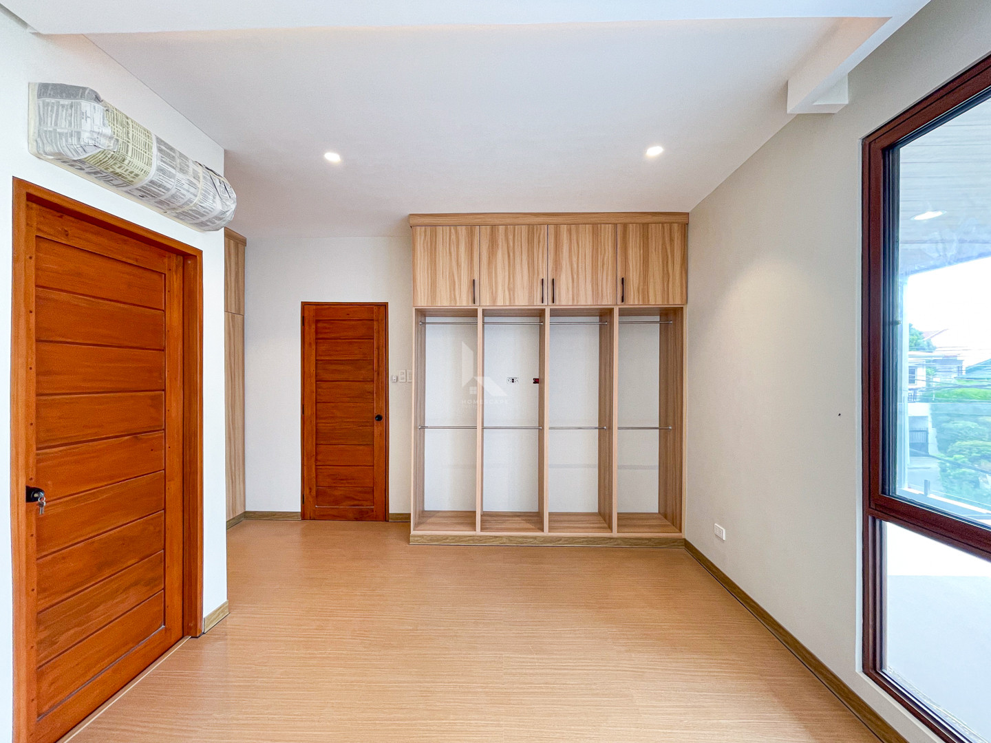 Notable Modern Contemporary House and Lot For Sale in Greenwoods Executive Villa photo 5