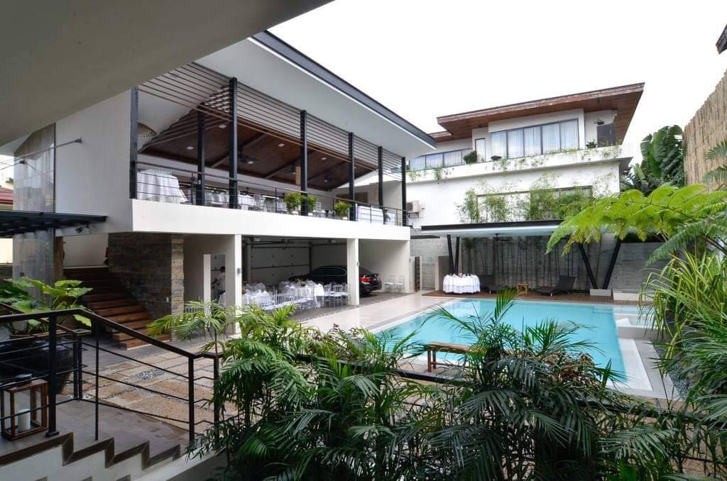 Snatch this Corner House in Valle Verde photo 1