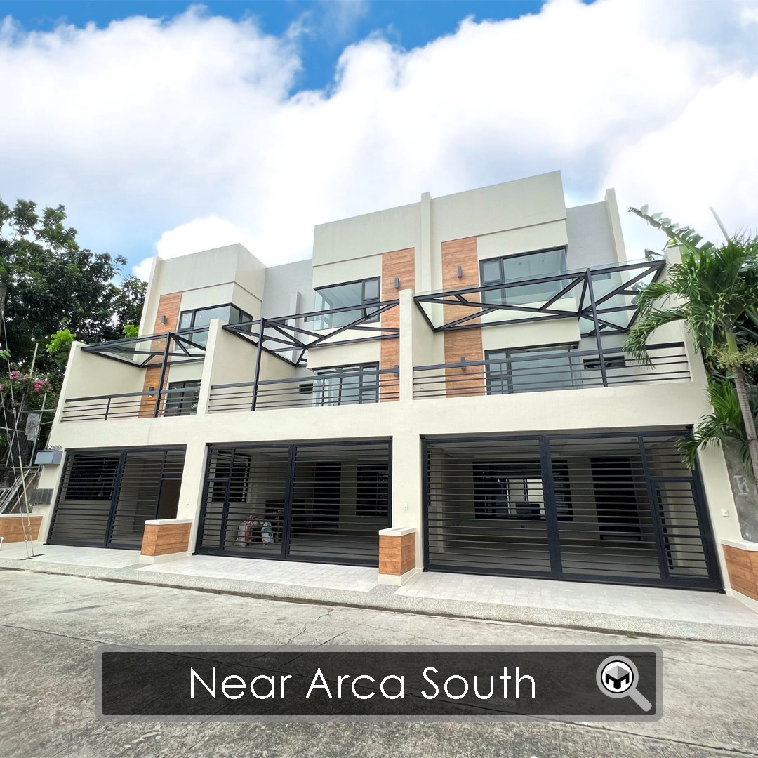 Enchanting Townhouse for Sale across Arca South photo 1