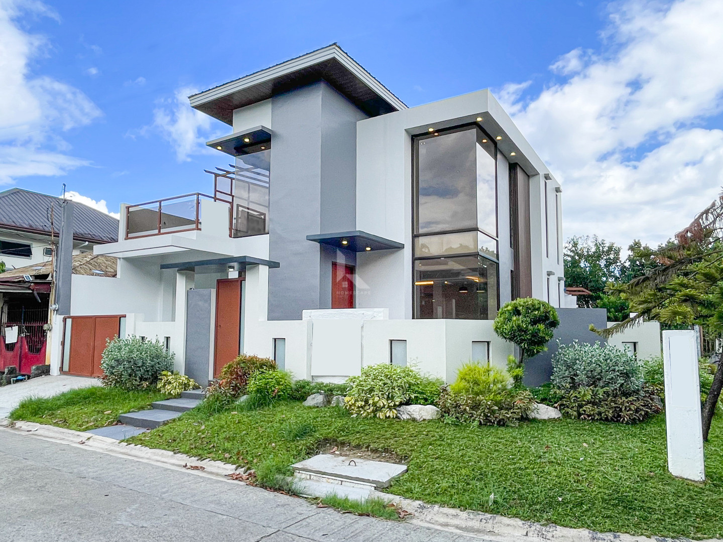 Elegant Modern Contemporary House and Lot For Sale photo 1