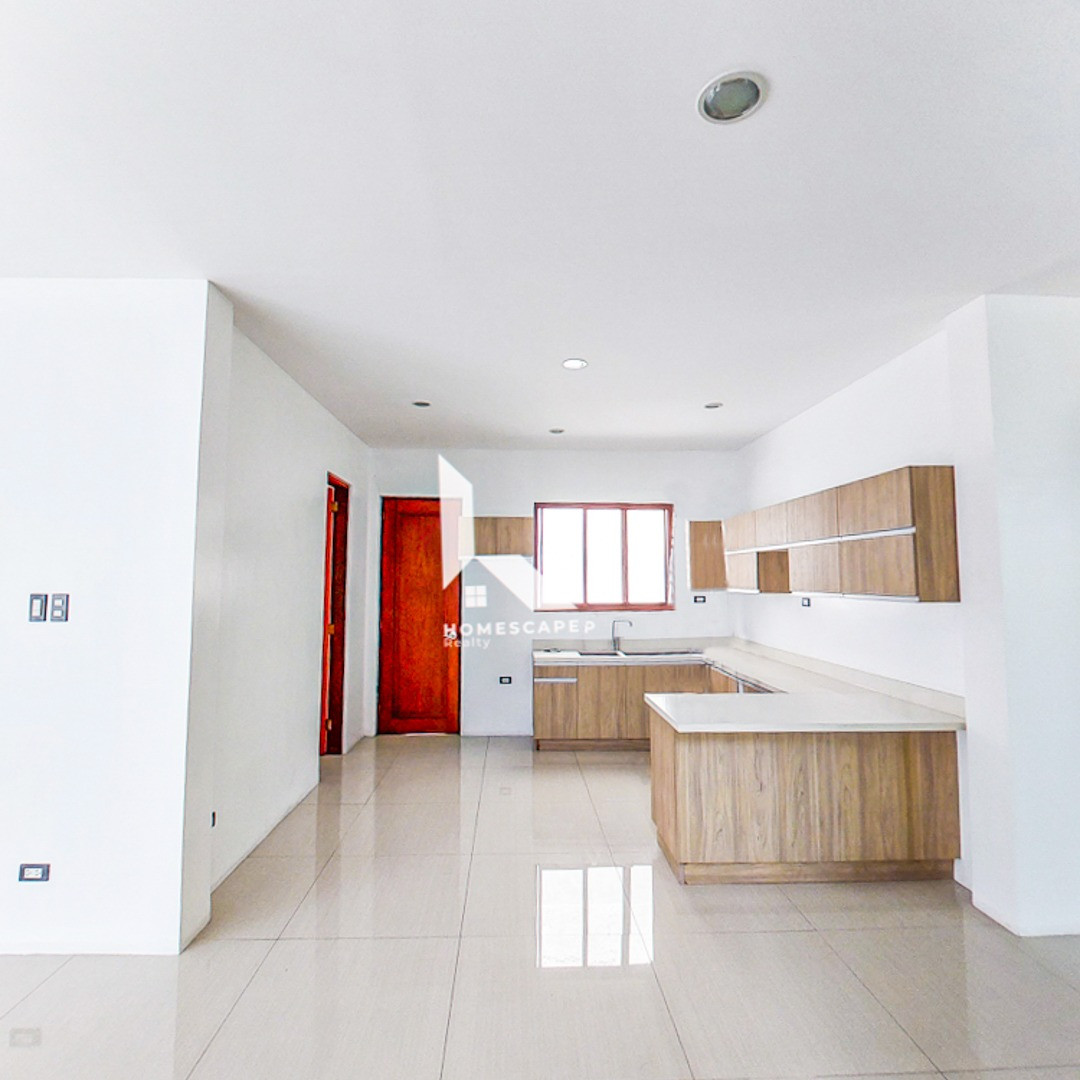 Gorgeous Brand New 2 Storey House for Sale in BF Homes photo 5