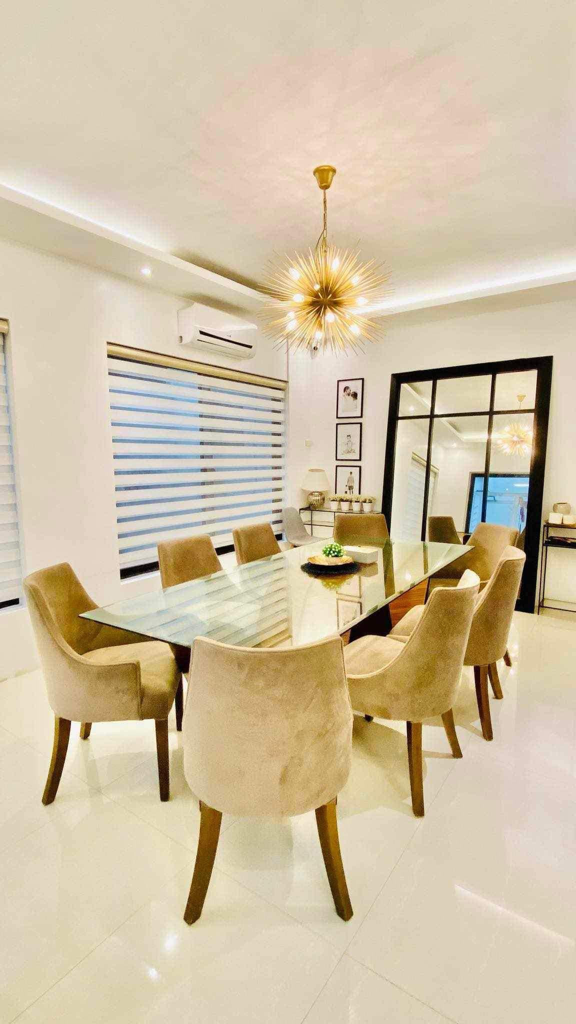 A Splendid 5 Bedroom House and Lot photo 2