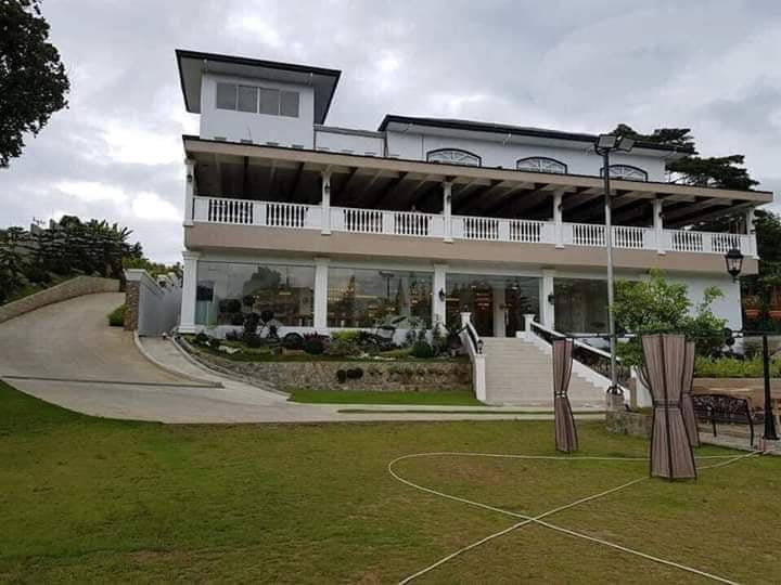 Tagaytay Mansion & Event Place For Sale photo 2