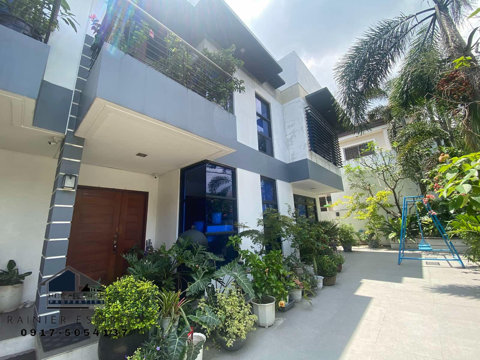 A Pleasant Warm Semi-Furnished House and Lot for Sale photo 1