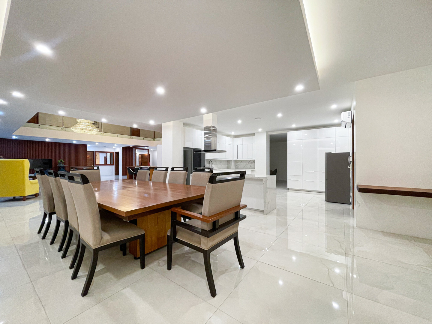 Vast Magnificent House and Lot For Sale in Brentville International photo 3