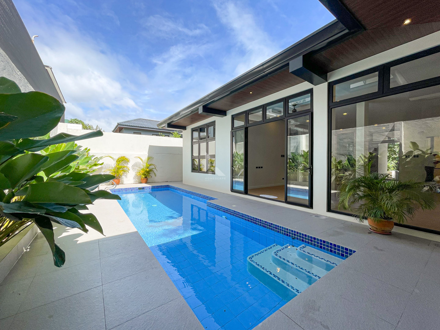 Cozy Newly Renovated Modern Bungalow House and Lot For Sale photo 1