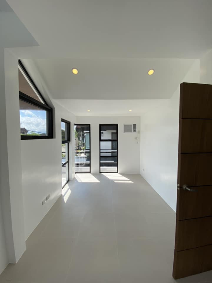 Newly Built Modern House and Lot in Pramana Residential photo 5