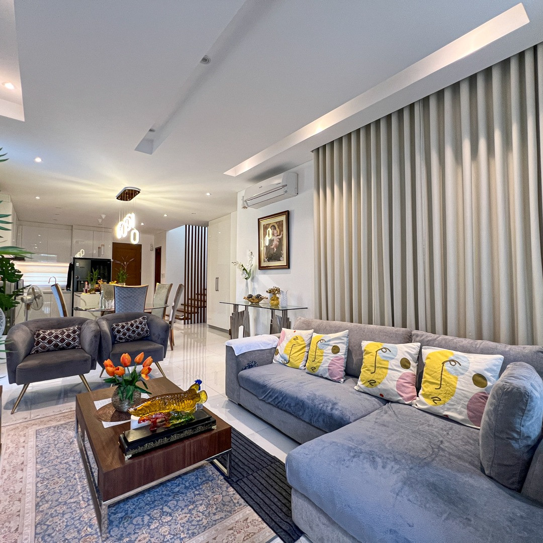 Stunning Modern Contemporary House and Lot for Sale photo 2