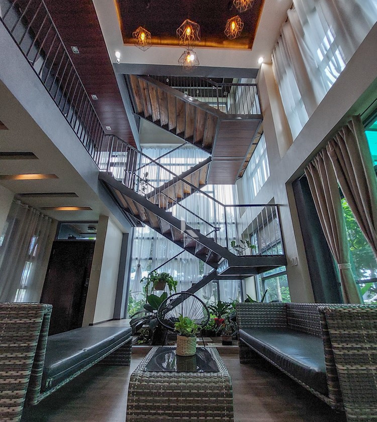 3 Storey Home for Sale in Southpoint Subdivision, Cabuyao Laguna photo 2