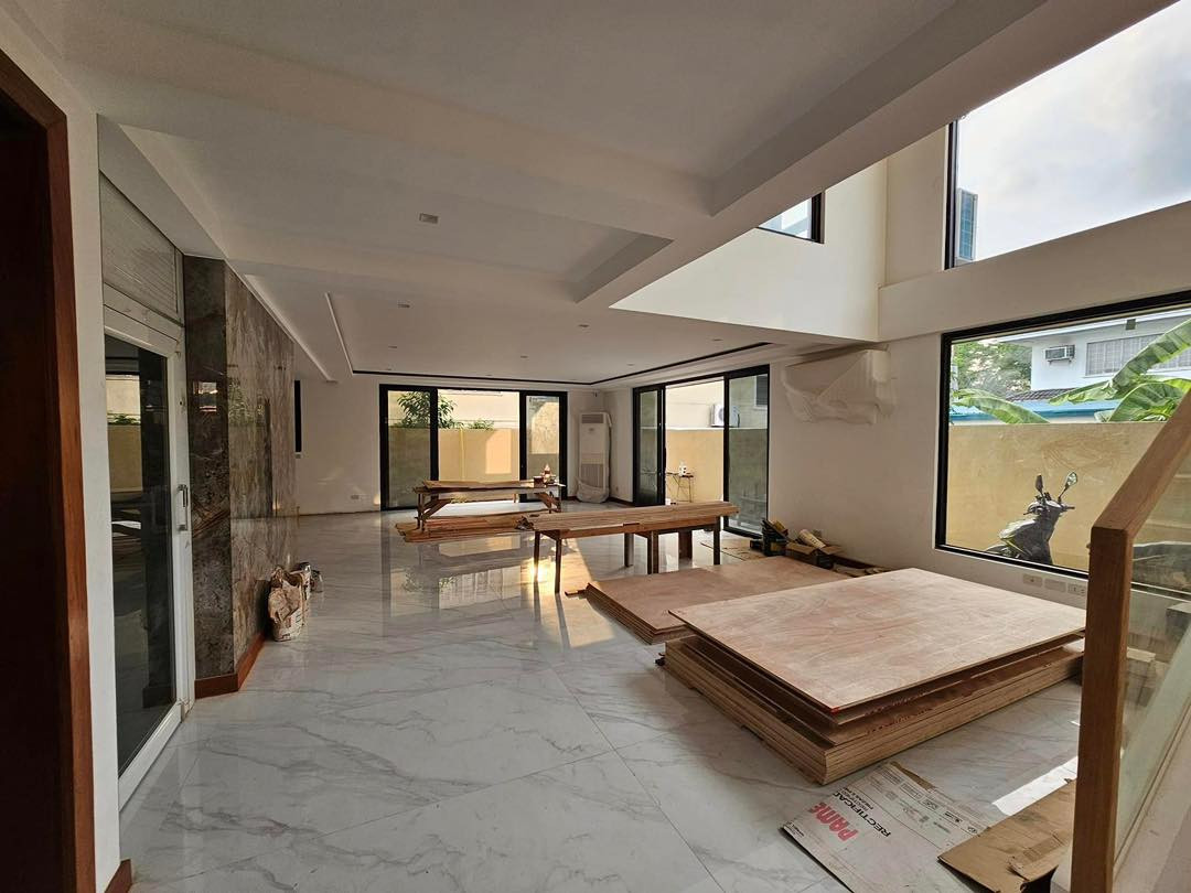 A Magnificent Brand New House and Lot for Sale in Quezon City photo 3
