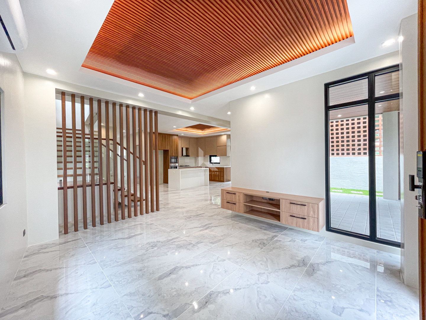 Elegant Brand New Modern Contemporary House and Lot photo 3