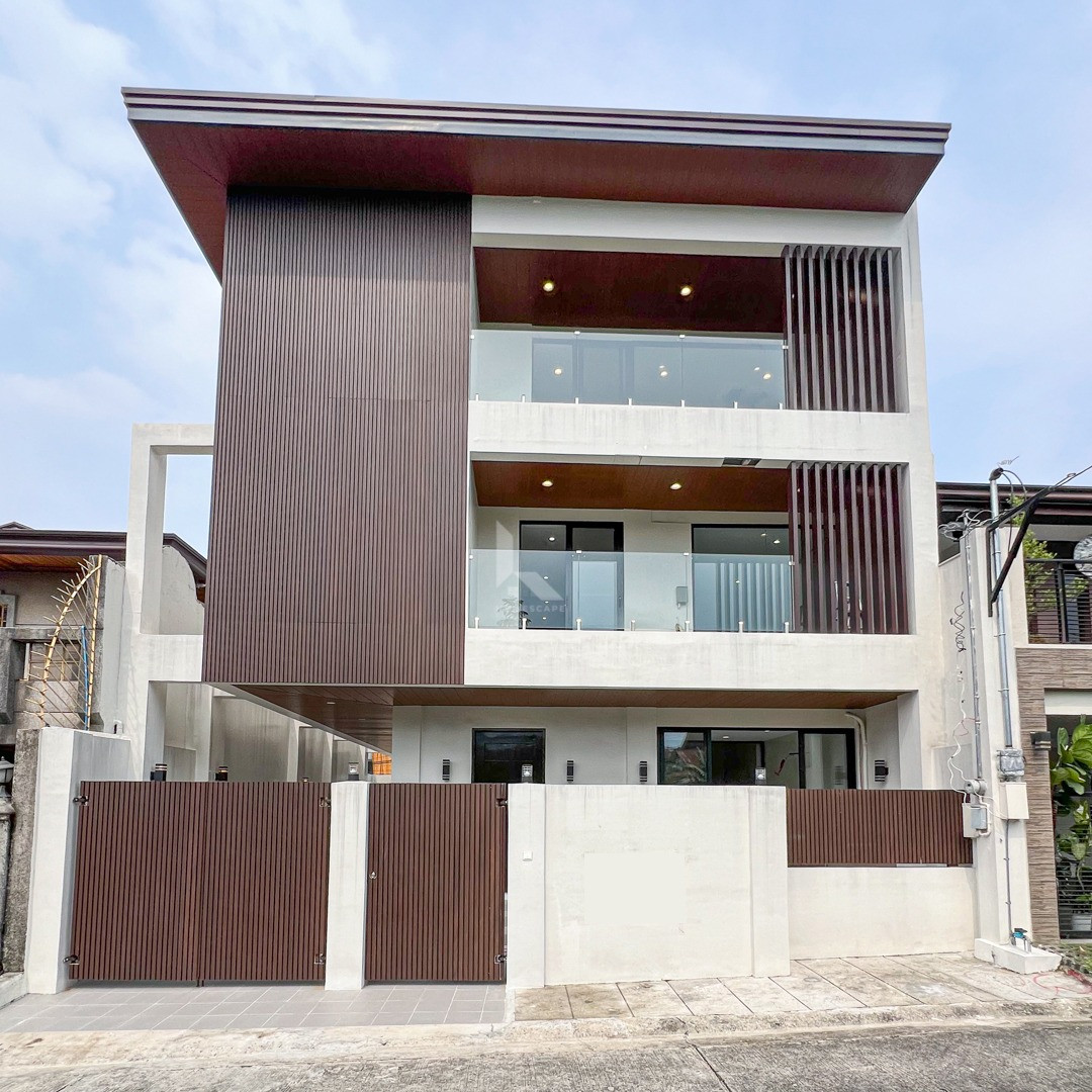 Stunning Modern Industrial House and Lot For Sale photo 1