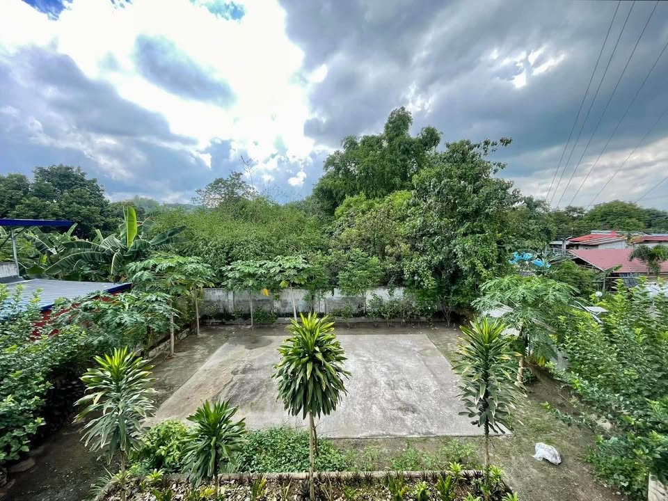 FOR SALE MODERN ELEGANT RETIREMENT HOME WITH SPACEOUS BACKYARD NEAR THE VALLEYS photo 3