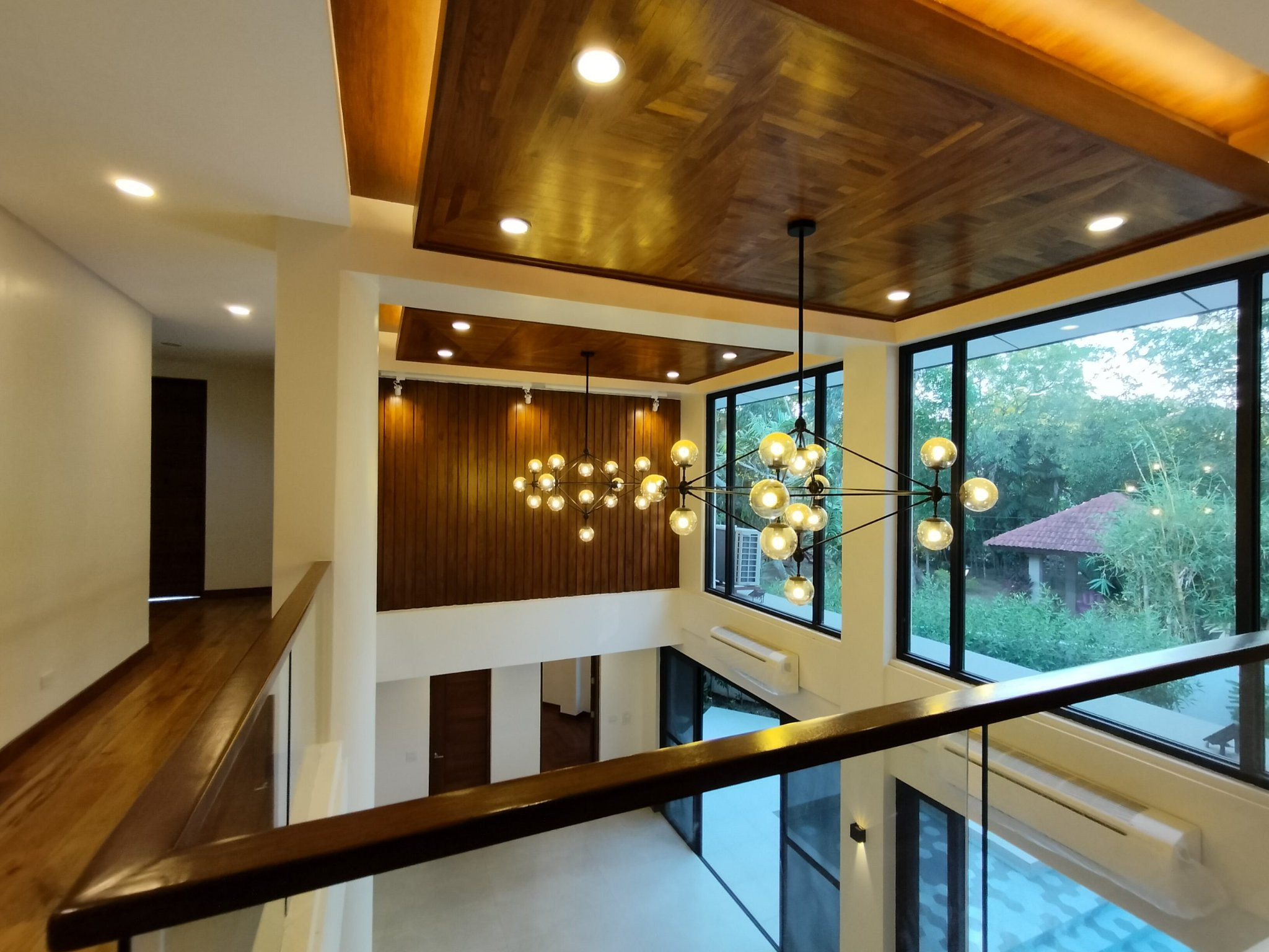 Dazzling Brand New Modern House in Ayala Alabang Village photo 5