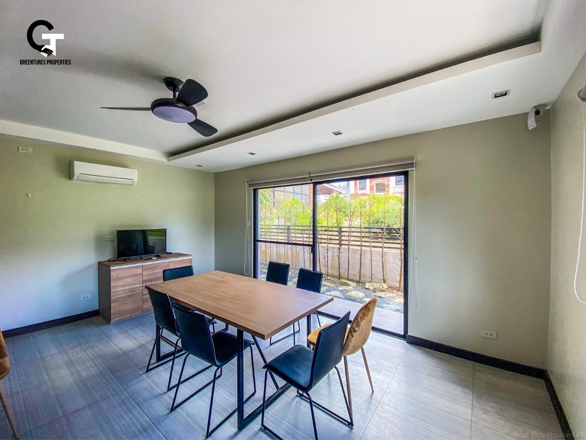 Two Storey Tagaytay Modern Vacation House and Lot photo 3