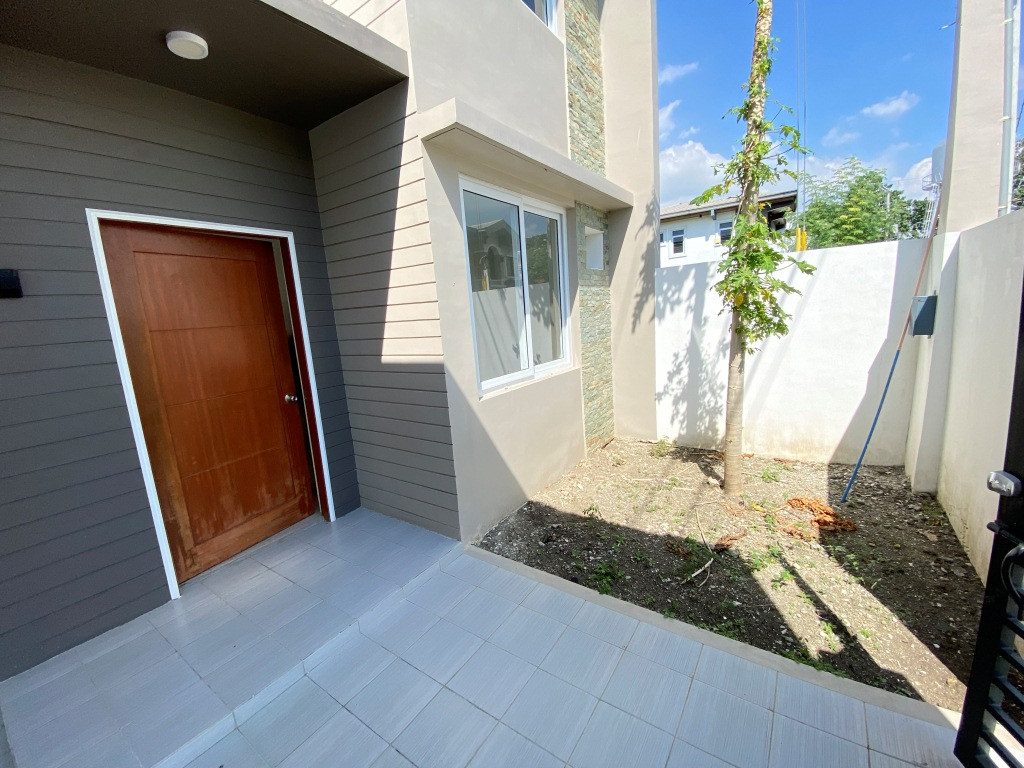 BRAND NEW SINGLE HOUSE WITH VERY PEACEFUL LOCATION INSIDE FORTUNATA photo 3