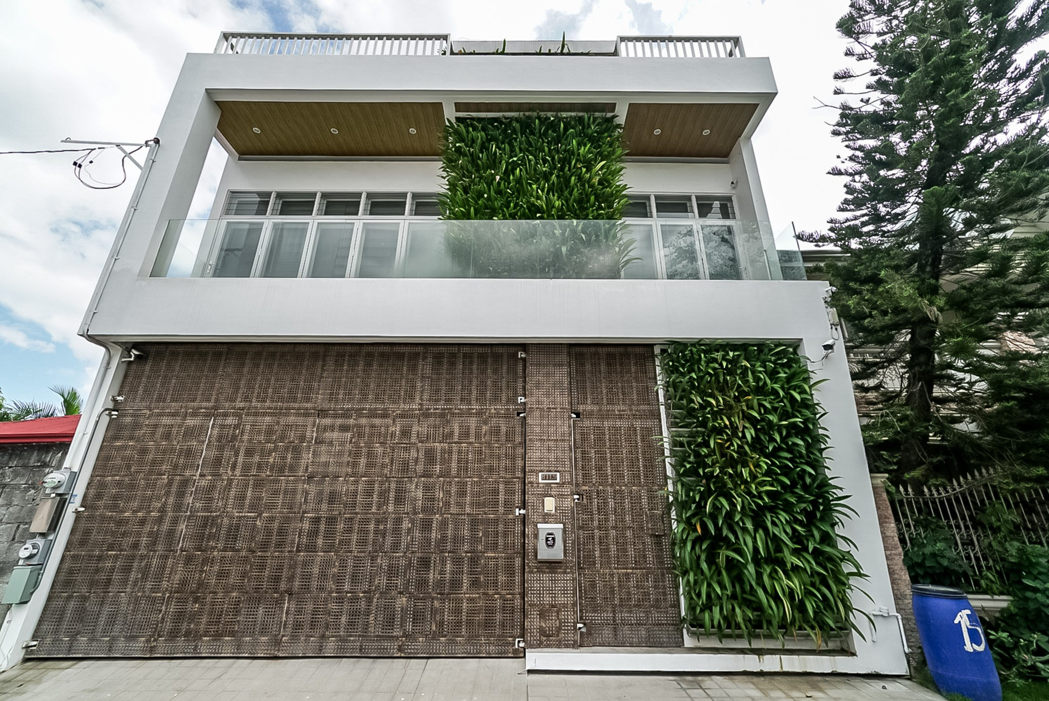 Unique and modern architectural design located in Cavite photo 1