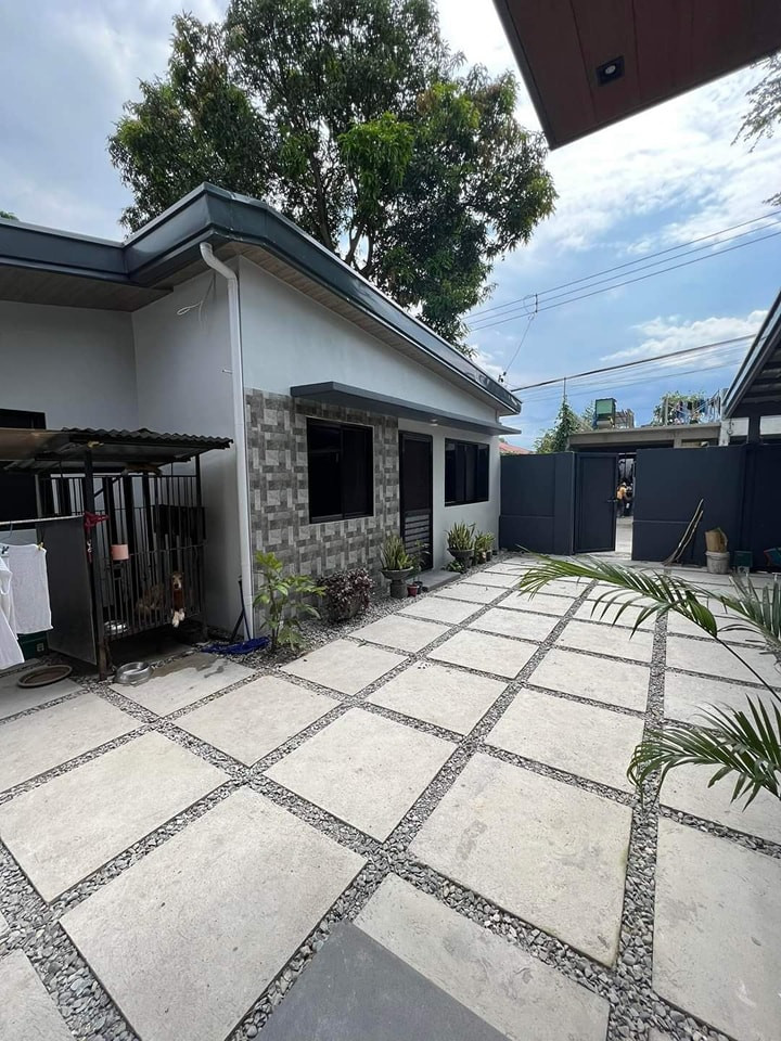 Property with two Bungalow houses in Angeles City, Pampanga for Sale! photo 3