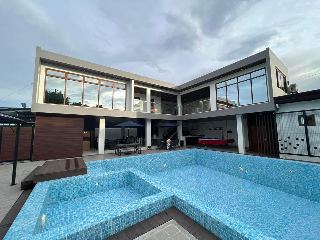 Marvelous 6 Bedroom House and Lot for Sale in Los Baños, Laguna photo 1